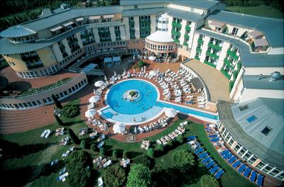 ����� Rogner Hotel & Spa Lotus Therme, ����