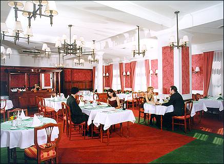 ����� Kastelyhotel Sasvar, ����