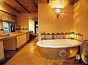 ����� Djuma Vuyatela Lodge, ����