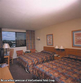 ����� Holiday Inn Garden Court Milpark, ����