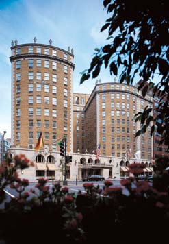 ����� Renaissance Mayflower, ����