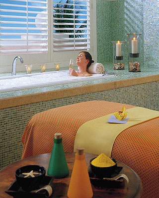 ����� Four Seasons Resort Great Exuma at Emerald Bay, ����
