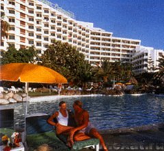 ����� Las Piramides (Aparthotel), ����