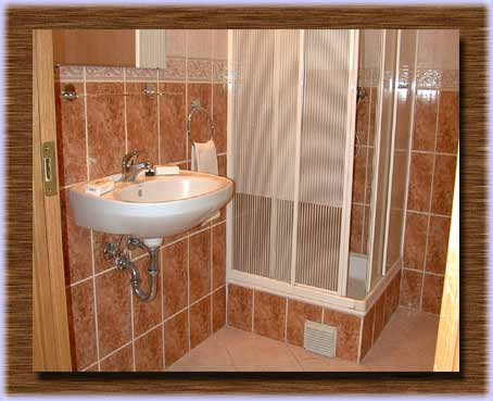 ����� A Plus APT, ����