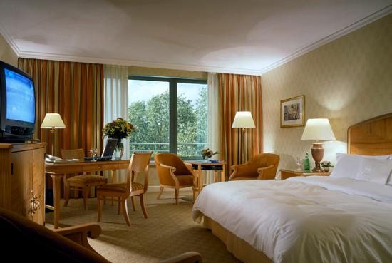 ����� Sheraton Warsaw Hotel & Towers, ����