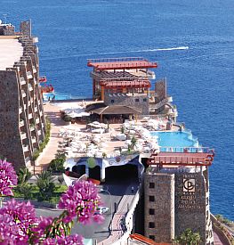 ����� Gloria Palace Amadores, ����