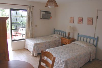 ����� The Orange Hill Inn, ����