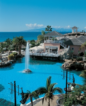 ����� Gran Hotel Bahia del Duque Resort, ����