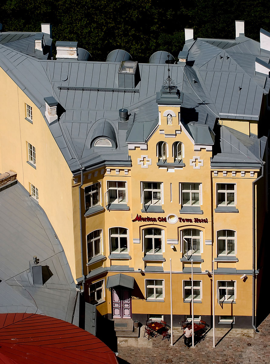 ����� Meriton Old Town, ����