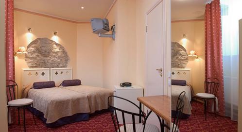 ����� Meriton Old Town, ����
