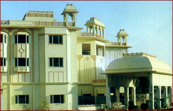 ����� KK Royal Days Inn, ����