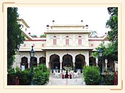 ����� Narain Niwas Palace, ����