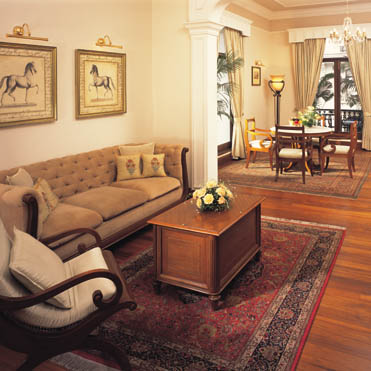 ����� The Oberoi Grand, ����