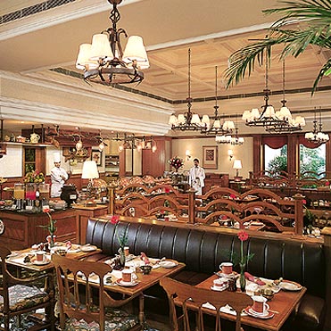 ����� The Oberoi Grand, ����