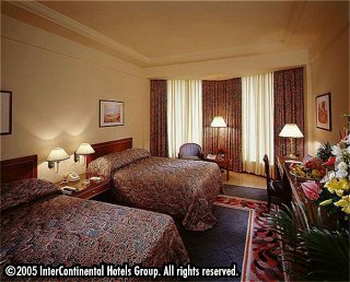 ����� Holiday Inn Bombay, ����