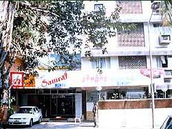 ����� Singhs International, ����