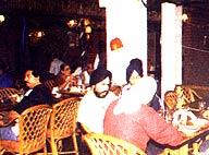����� Singhs International, ����