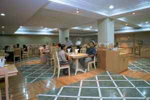 ����� Abhay Days Inn, ����