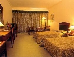 ����� Abad Plaza, ����