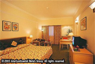 ����� Crown Plaza Surya, ����