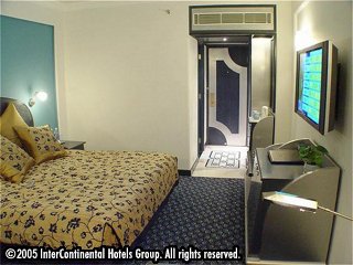 ����� Crown Plaza Surya, ����