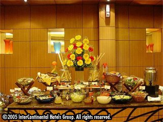 ����� Crown Plaza Surya, ����