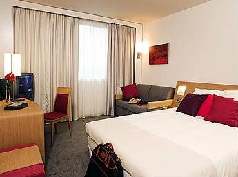 ����� Novotel Barcelona Cornella, ����