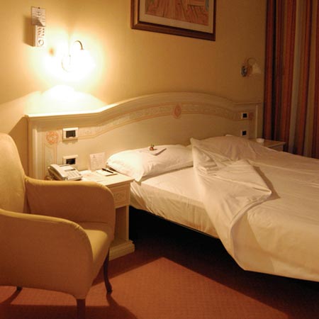 ����� Golden Tulip Hotel Yerevan, ����