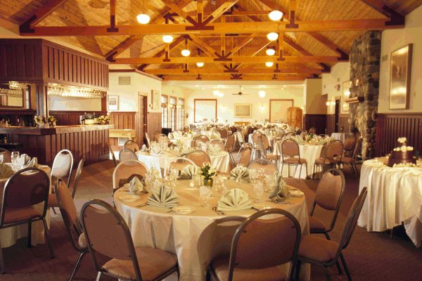 ����� Chico Hot Springs Lodge, ����