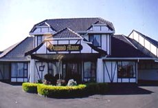 ����� Oakwood Manor, ����