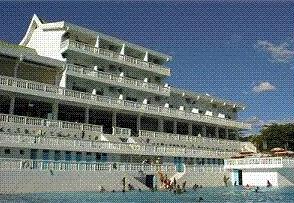 ����� La Piscine, ����