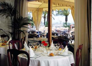 ����� Tryp Bellver, ����
