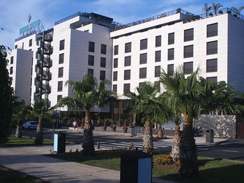����� Zentral Center, ����