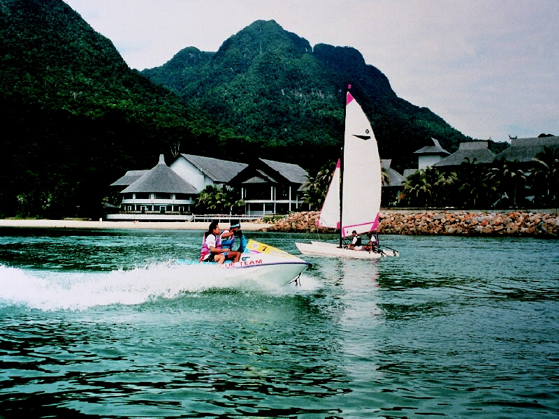 ����� Holiday Inn Damai Lagoon, ����