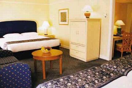 ����� Holiday Inn, ����