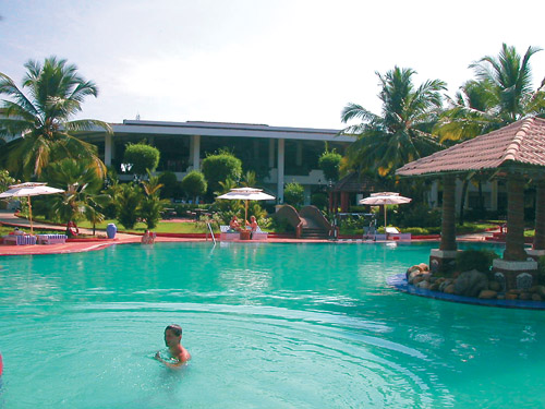 ����� Holiday Inn Resort, ����