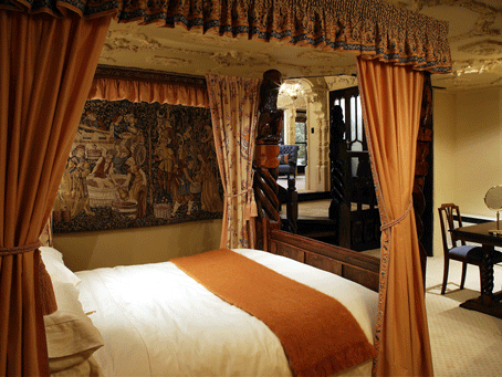 ����� Thorngrove Manor, ����