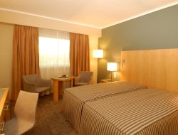 ����� Sana Park Malhoa, ����
