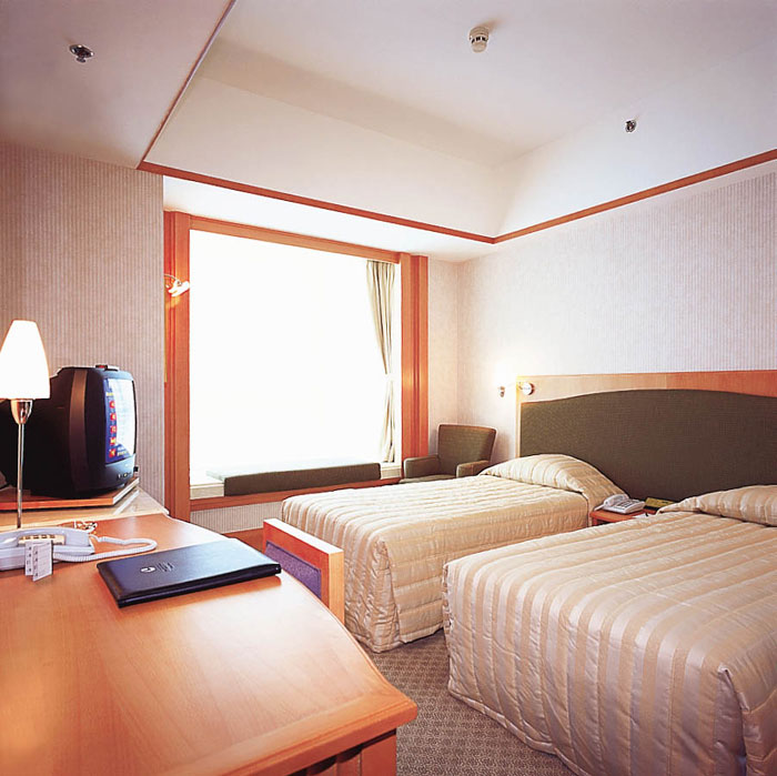 ����� Novotel Century Harbourview, ����