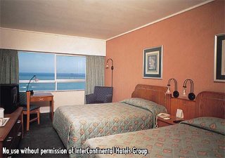 ����� Holiday Inn Garden Court Marine Parade, ����