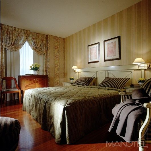 ����� Royal Manotel, ����