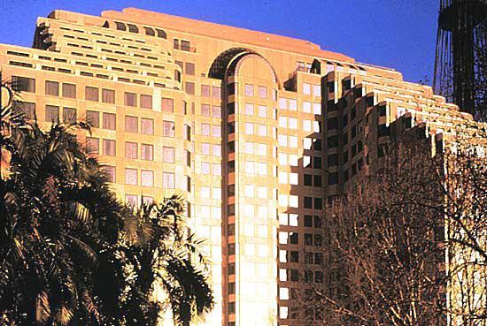 ����� Sheraton On The Park, ����