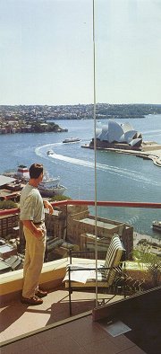 ����� Quay West Sydney, ����