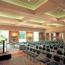 ����� Hilton Cairns, ����