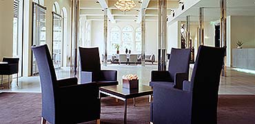 ����� The Mansion, ����