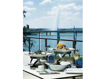 ����� Hyatt Canberra, ����