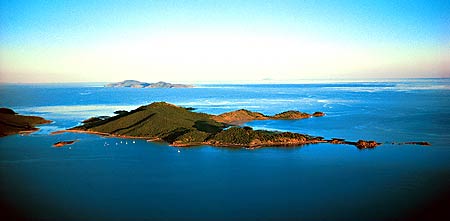 ����� Brampton Island, ����