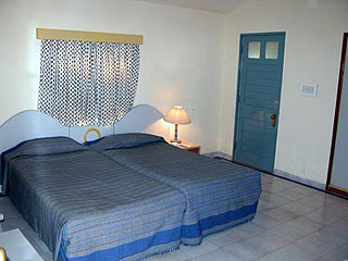 ����� Dona Sylvia, ����