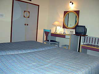 ����� Dona Sylvia, ����