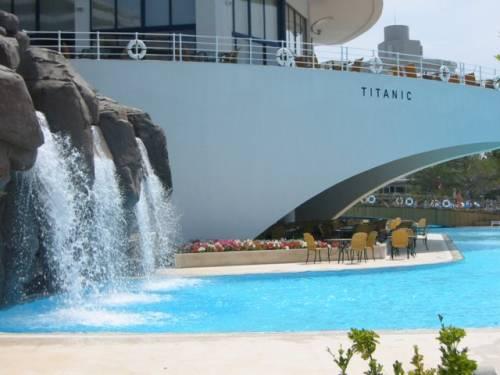 ����� Titanic Beach & Resort, ����